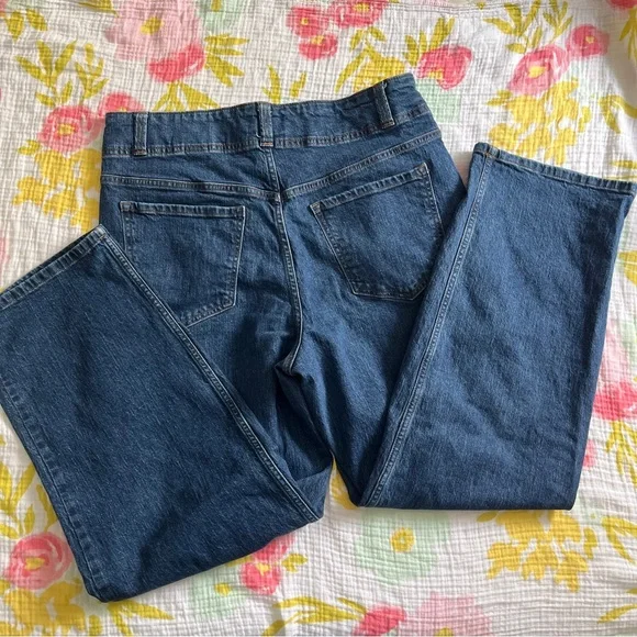 Banana Republic Ultra High-Rise Straight Leg Jeans - Picture 5 of 6